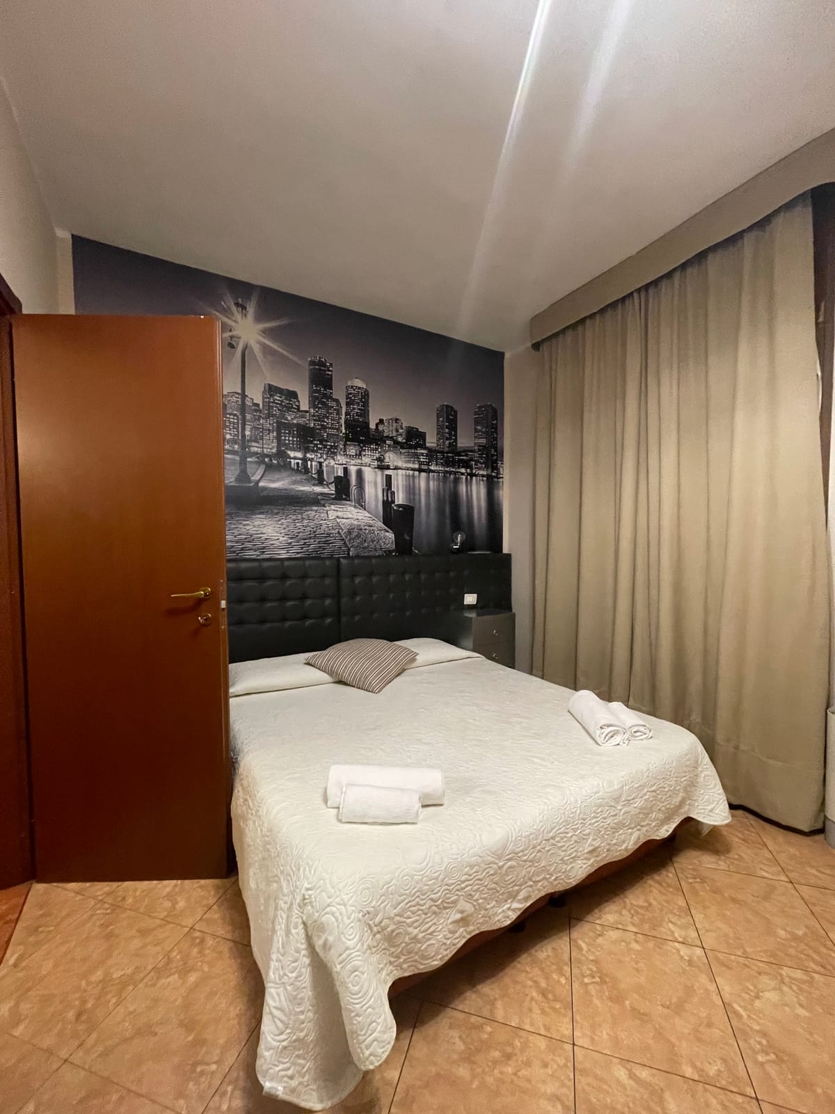 Ares hotel — 3