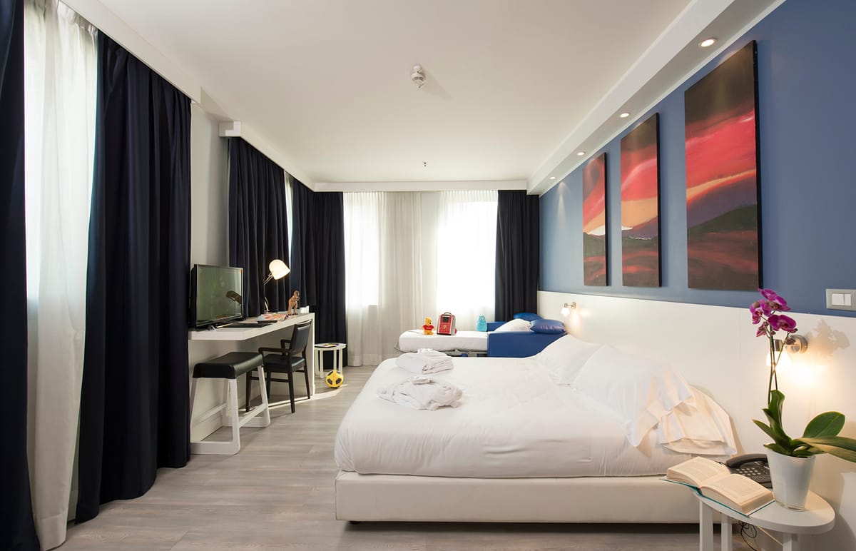 Neo Hotel — 1
