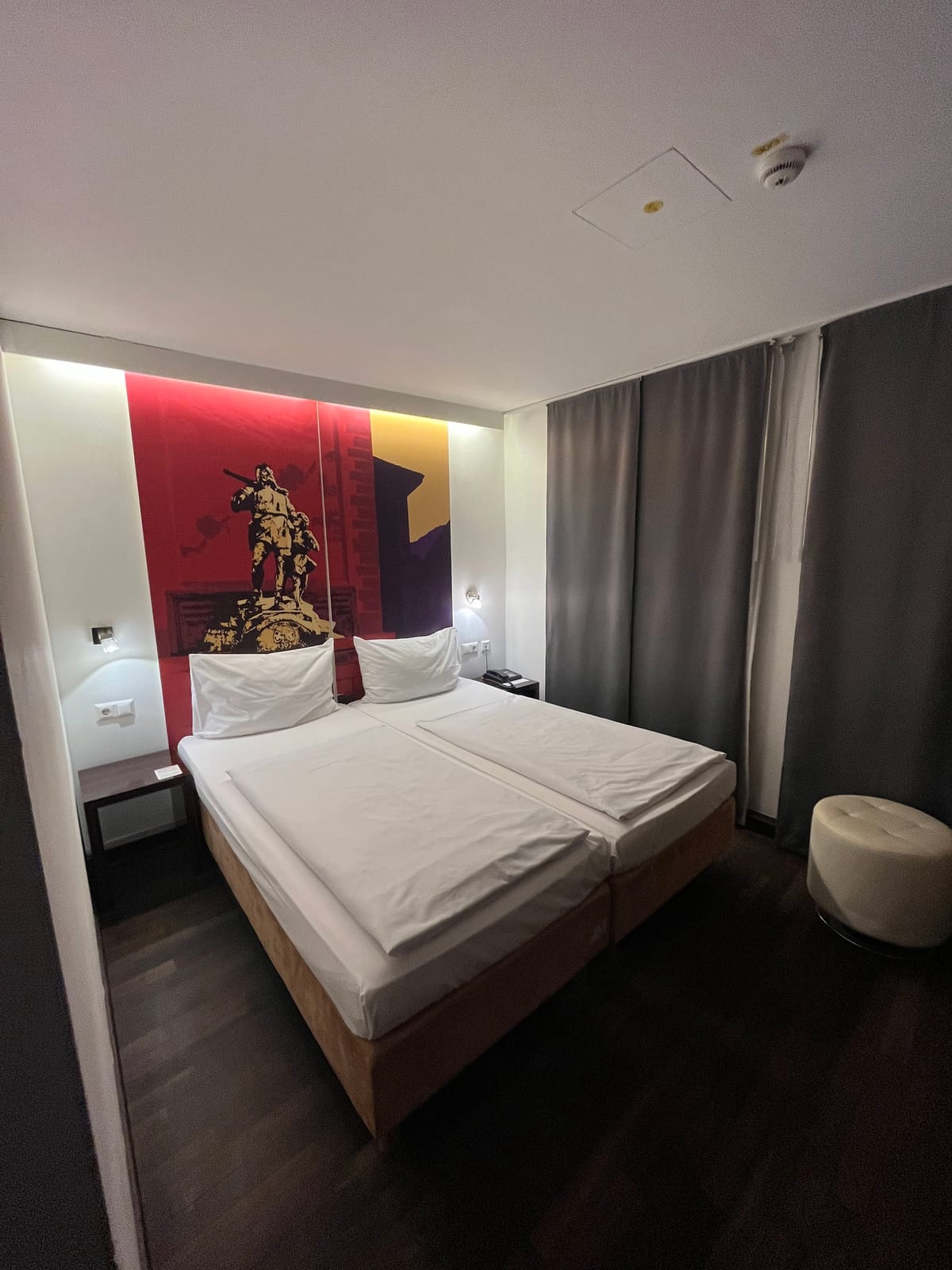 Helvetia Rooms - Self Check-In — 3