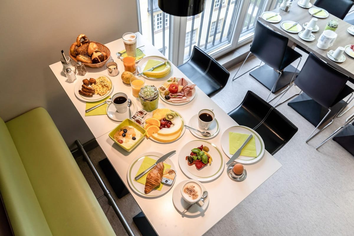 Hotel Demas City — 1