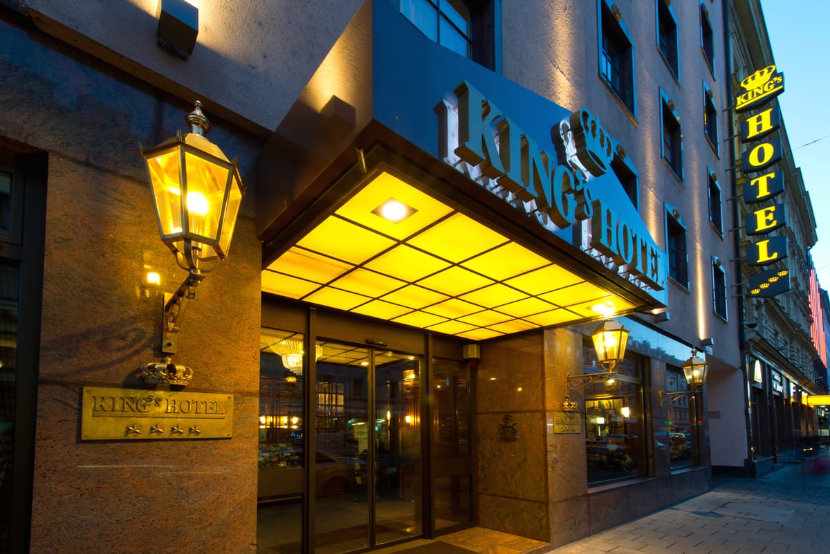 KING's HOTEL First Class — 1