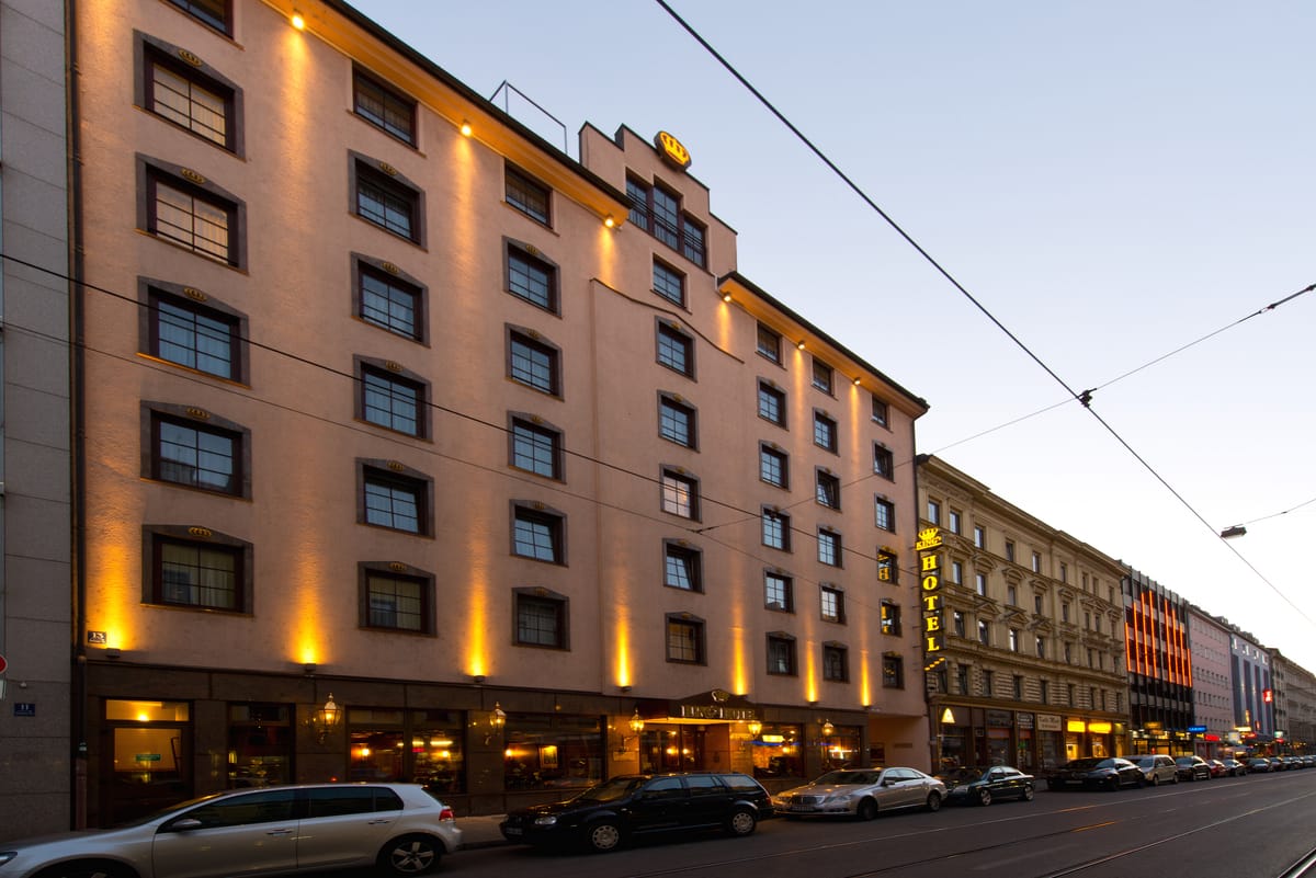 KING's HOTEL First Class — 3