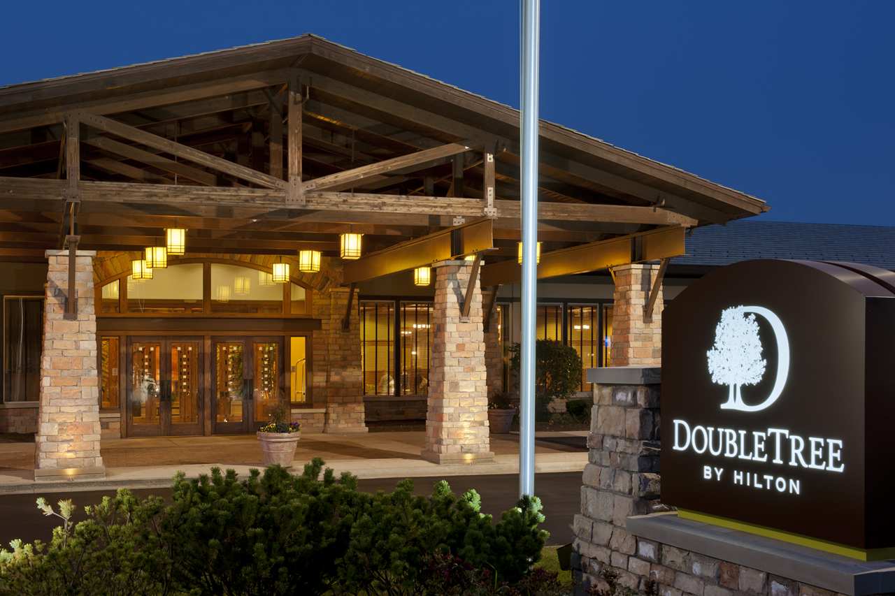 DoubleTree by Hilton Hotel Libertyville - Mundelein — 2