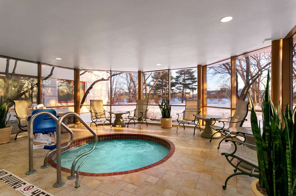 Embassy Suites by Hilton Chicago North Shore Deerfield — 1