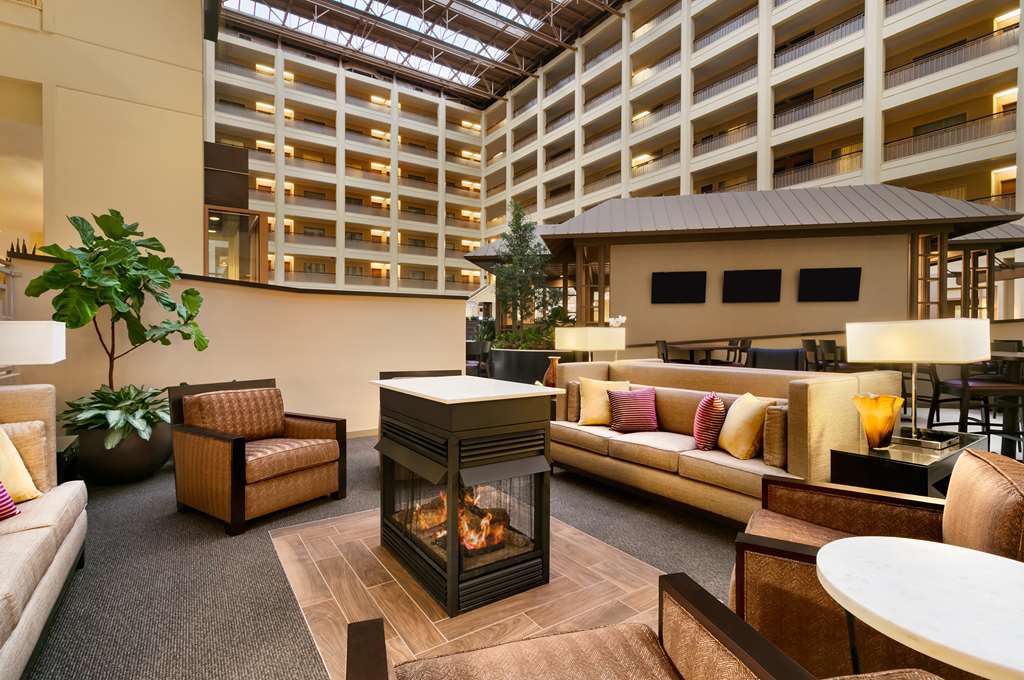 Embassy Suites by Hilton Chicago North Shore Deerfield — 2