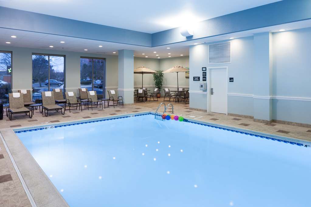 Hampton Inn & Suites Chicago-North Shore/Skokie — 4