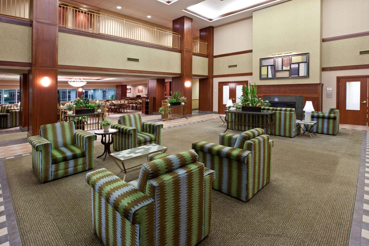 La Quinta Inn & Suites by Wyndham Bannockburn-Deerfield — 5