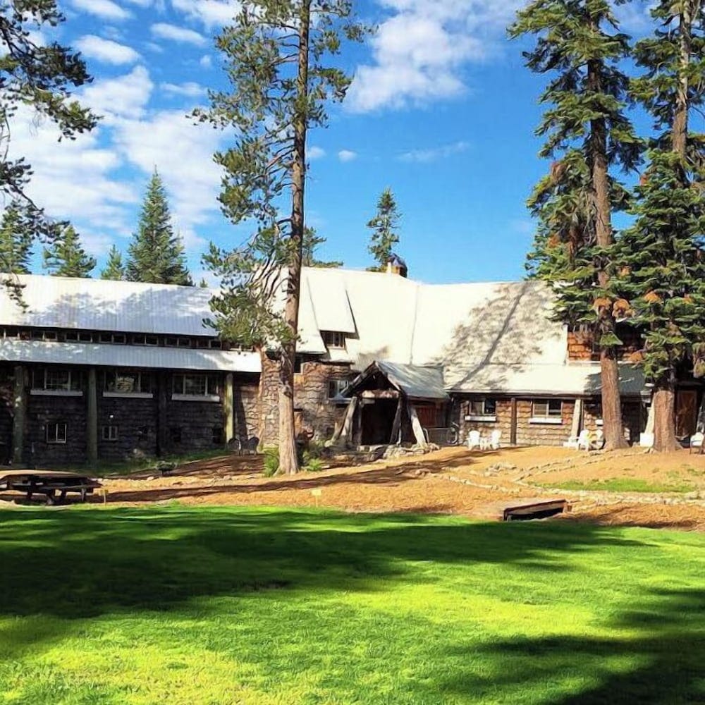 Clair Tappaan Lodge — 1