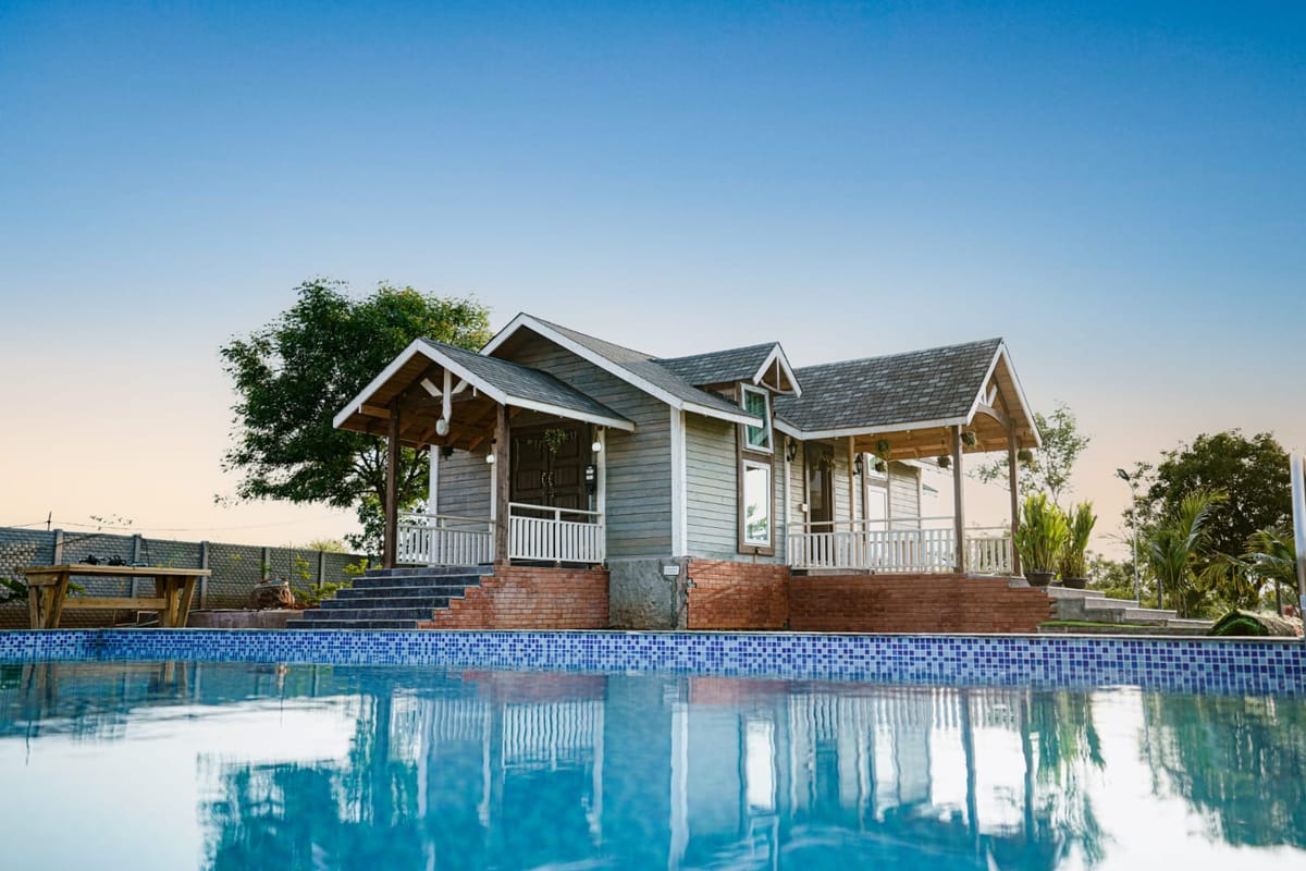 Country Hills Resort — 2