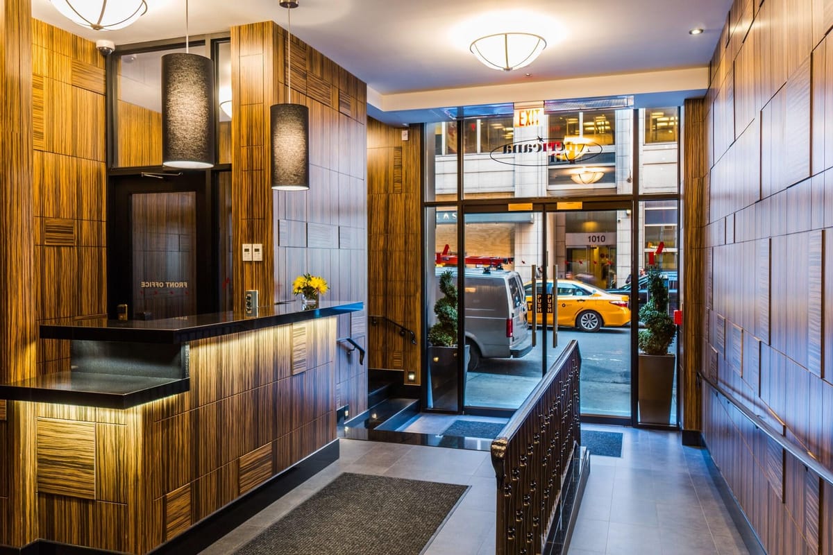 The Americana Inn — 1