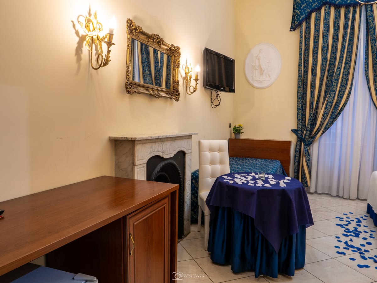 Caroline Suite — 5