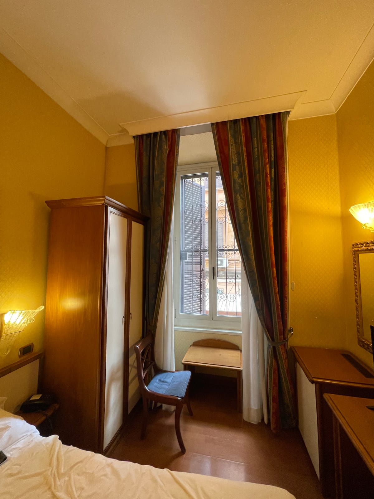 Hotel Serena — 4
