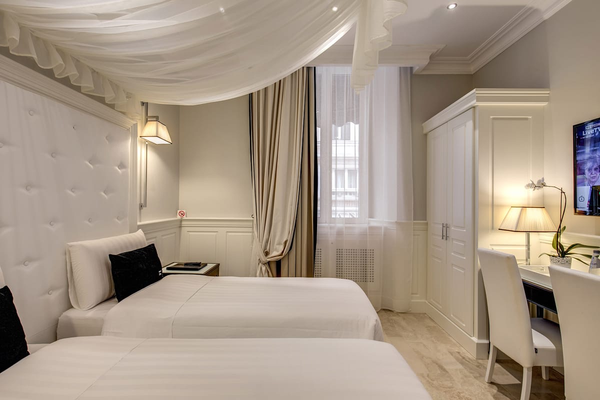 Hotel Tito — 2