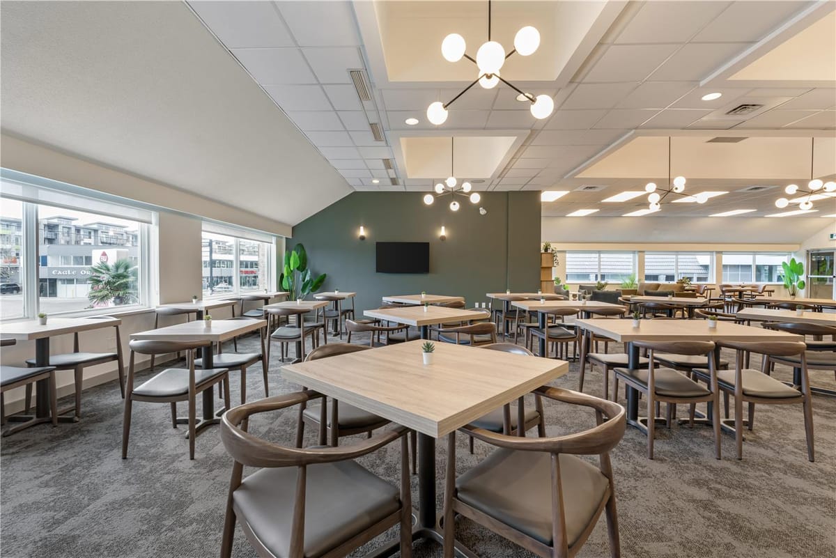 Best Western Plus Burnaby Hotel — 5