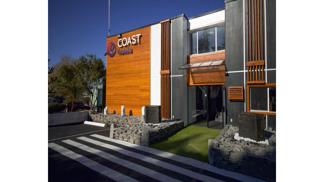 Coast Metro Vancouver Hotel — 3