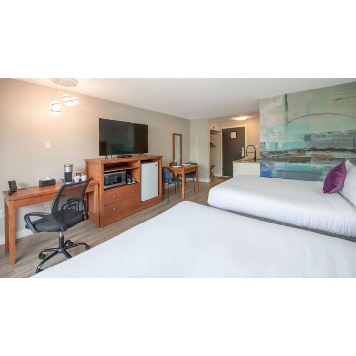 Coast Metro Vancouver Hotel — 4