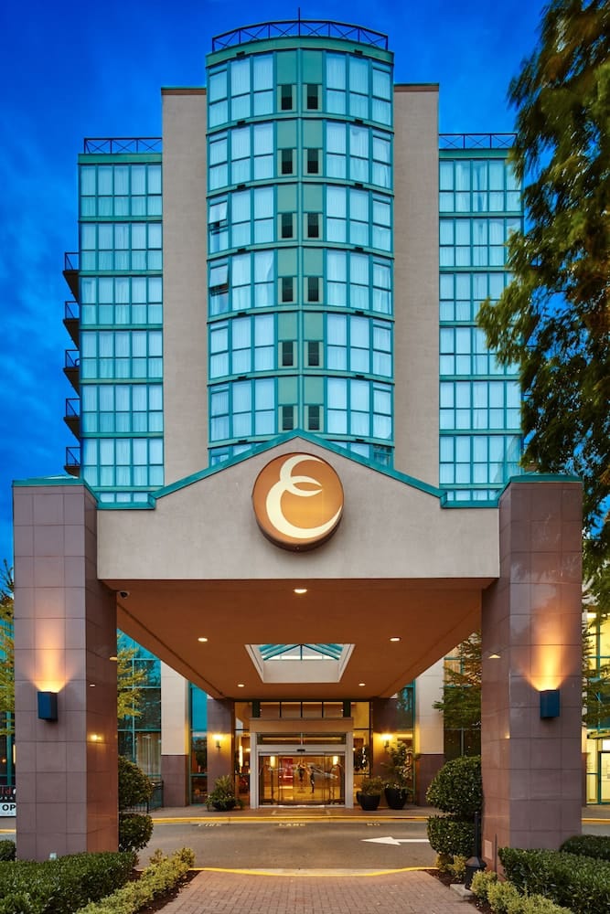 Executive Plaza Hotel Coquitlam — 3