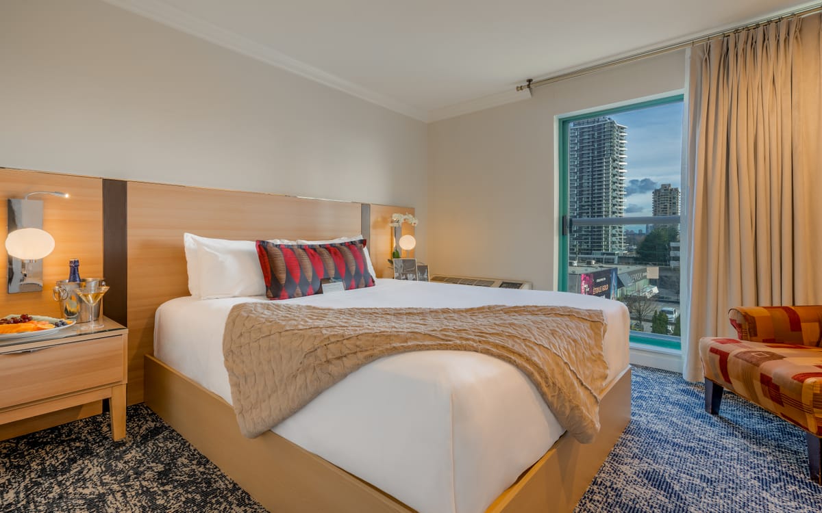 Executive Suites Hotel and Conference Centre Metro Vancouver — 3