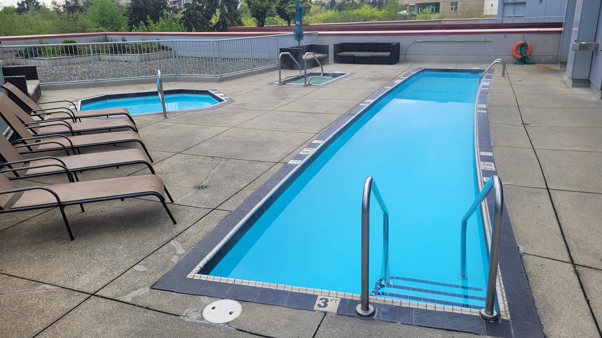 Hilton Vancouver Metrotown — 4
