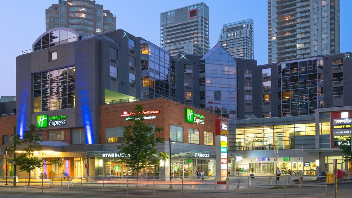 Holiday Inn Express Vancouver-Metrotown (Burnaby) by IHG — 4