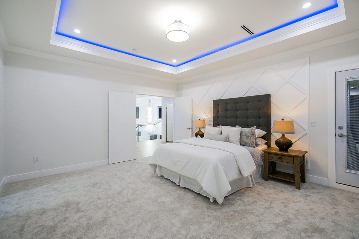 Sun Suite — 5