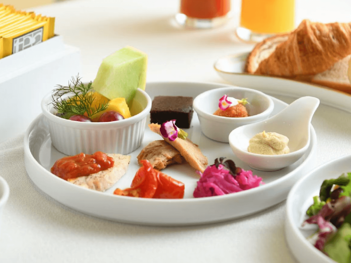 Hotel Monterey La Soeur Ginza — 1