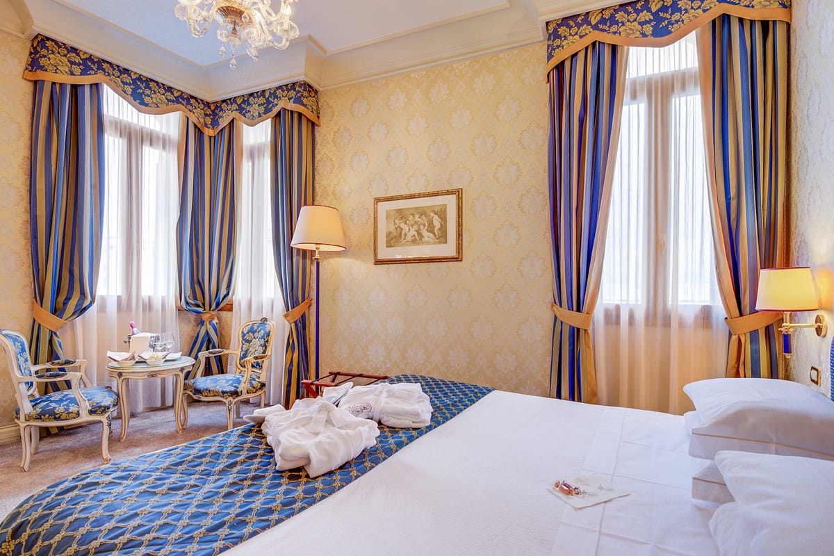 Hotel Antiche Figure — 1