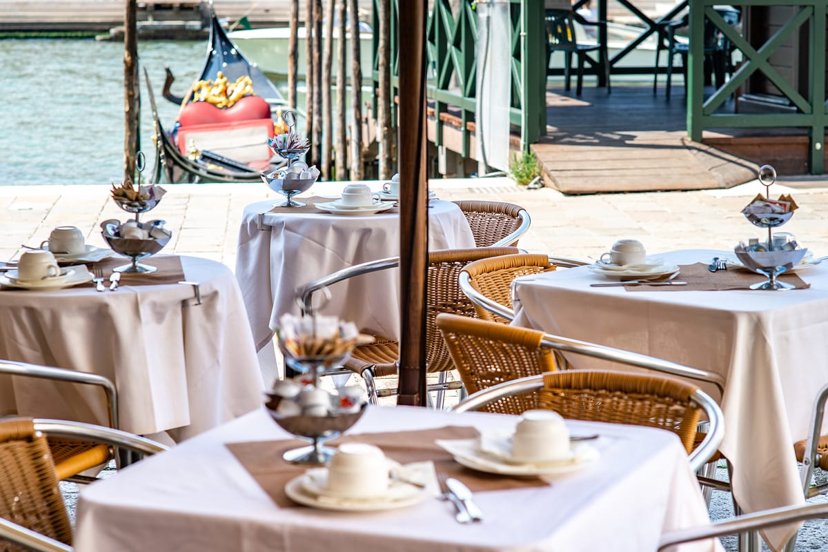 Hotel Antiche Figure — 2