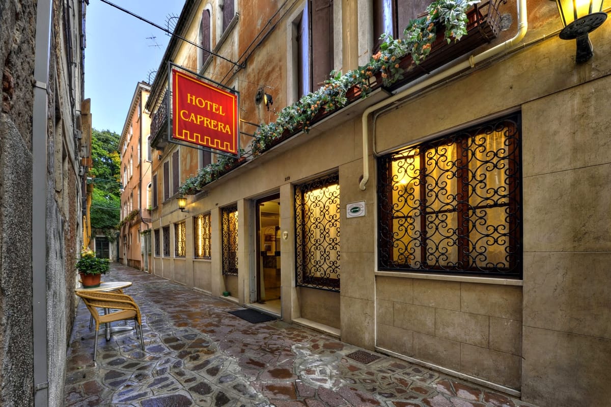 Hotel Caprera — 1