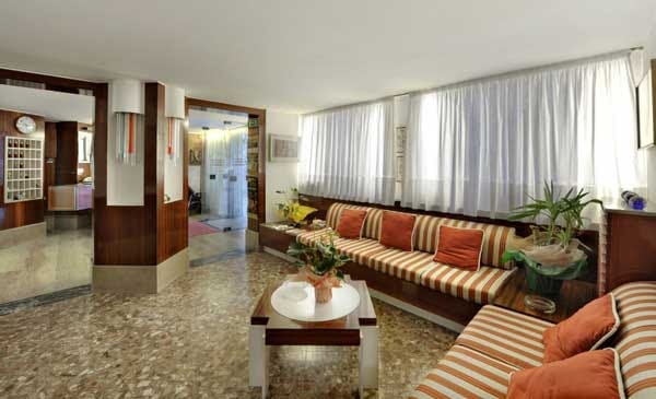 Hotel Caprera — 4