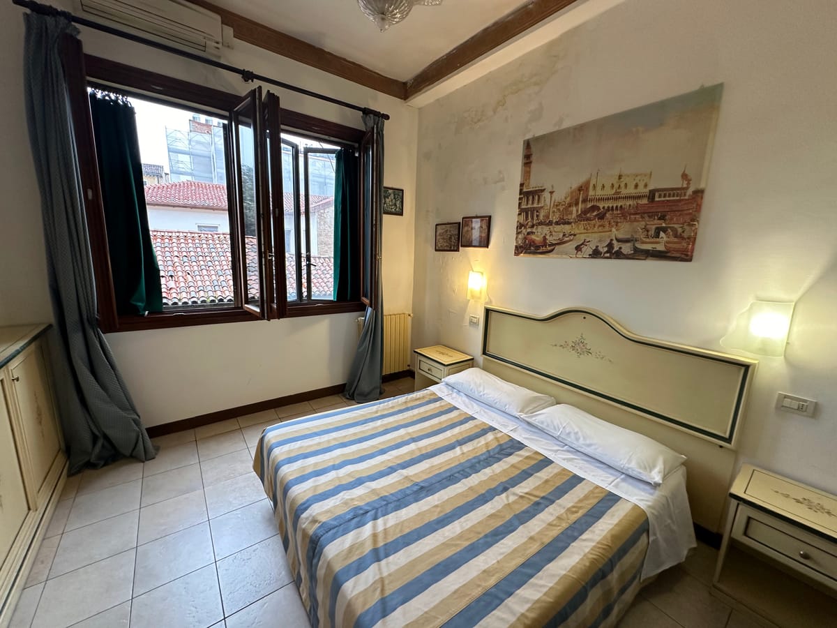 Hotel Florida — 3
