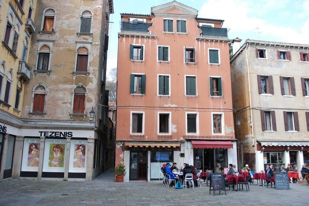 Hotel San Geremia — 1