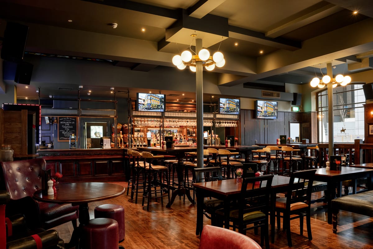 The Wellington Hotel, Waterloo — 3