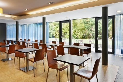 Four Points Flex by Sheraton Vienna Hauptbahnhof — 1
