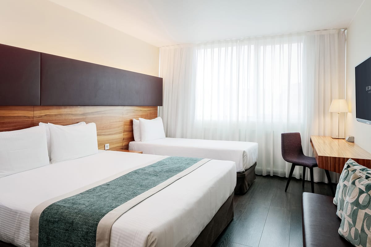 Hotel Eurostars Embassy — 4