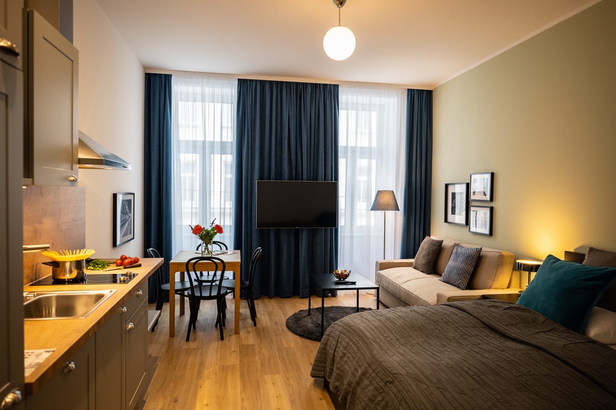 Jimmy's Apartments EMERALD — 2