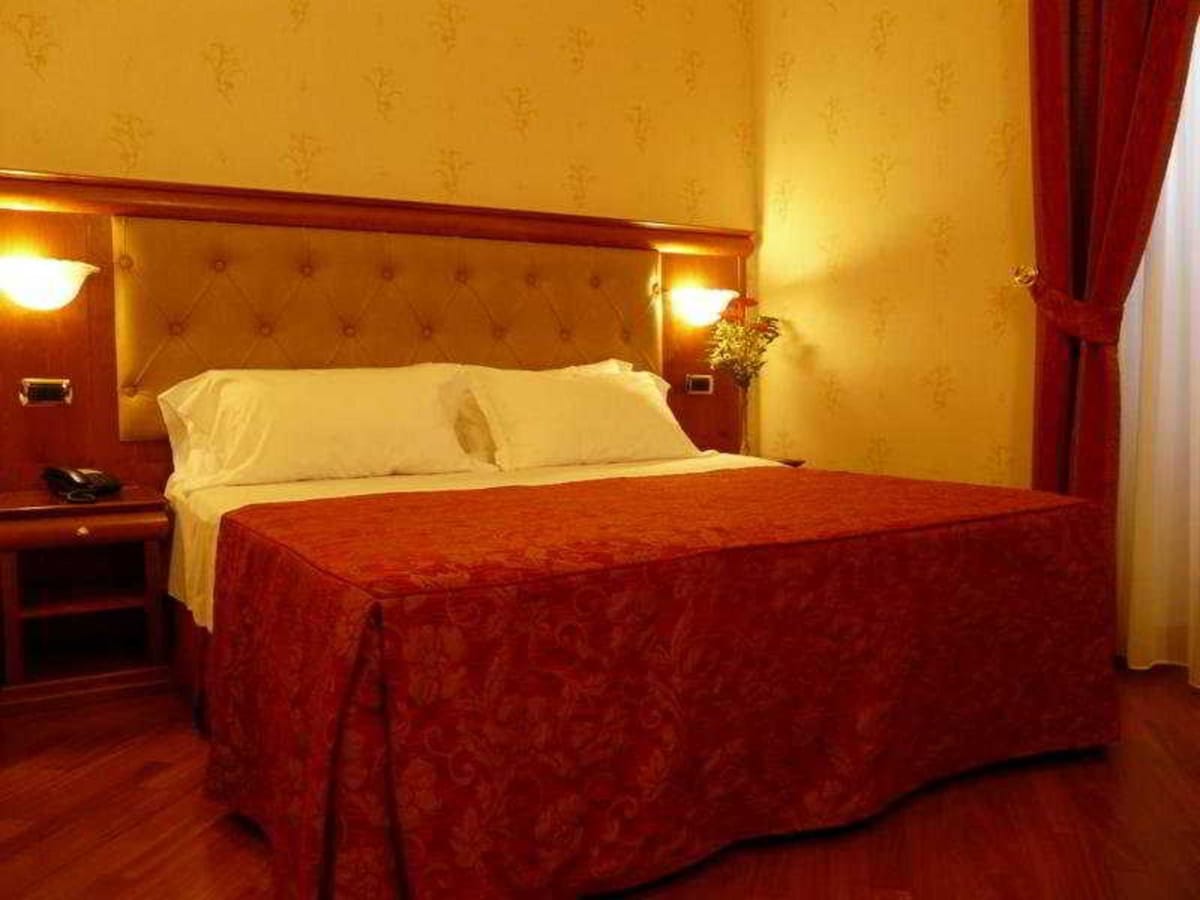 Hotel Serena — 3