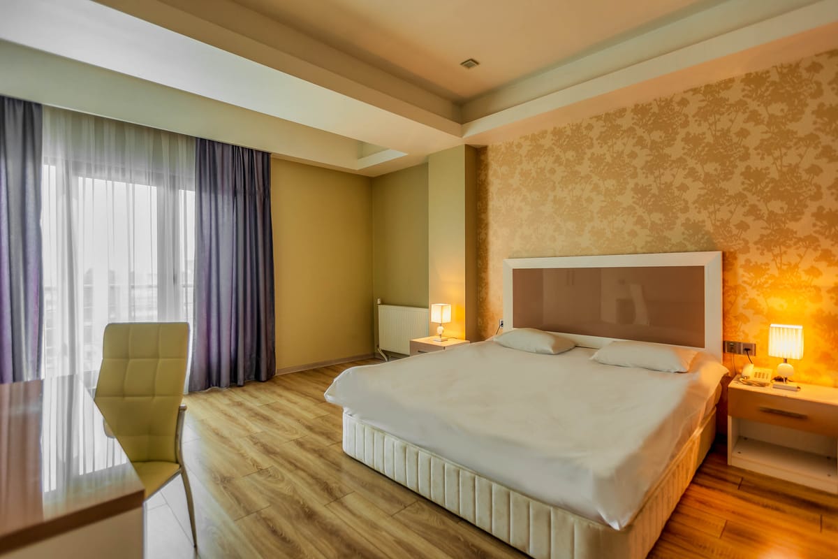 Diplomat Suites — 1