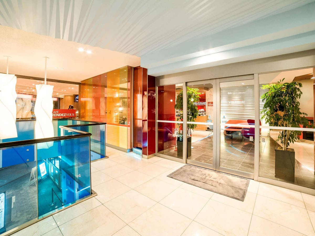 WPÜ HOTEL — 1
