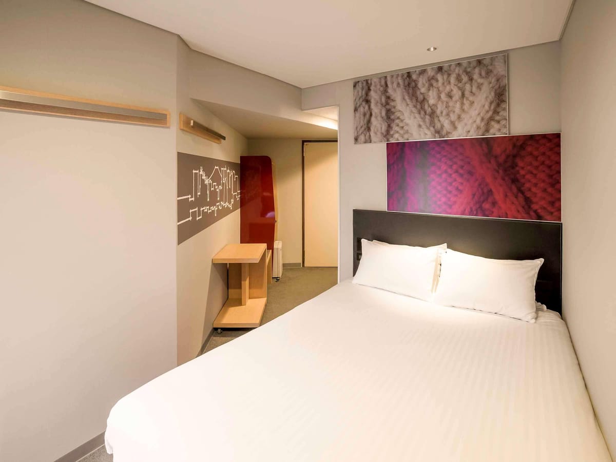 WPÜ HOTEL — 4